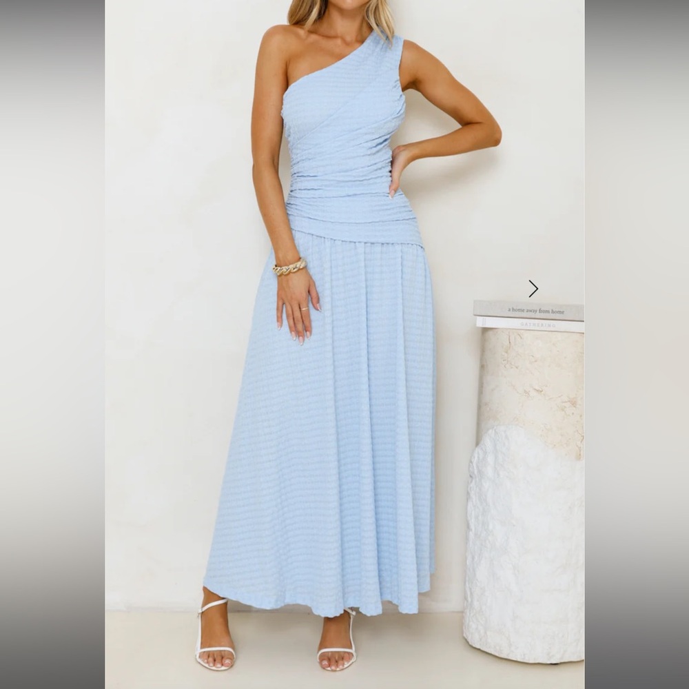 Hello Molly “TRANQUIL VIBE ONE SHOULDER MAXI DRESS BLUE”